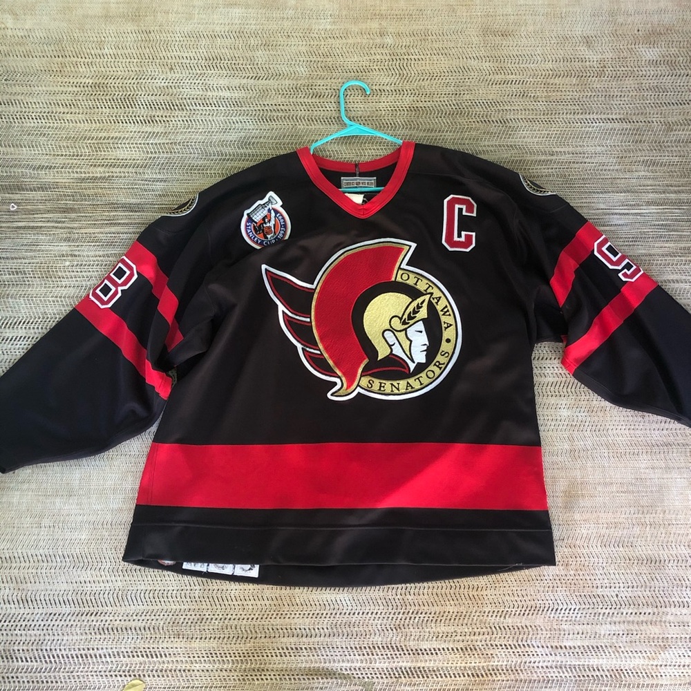 Vintage 90s Ottawa Senators Stanley Cup Hockey Jersey